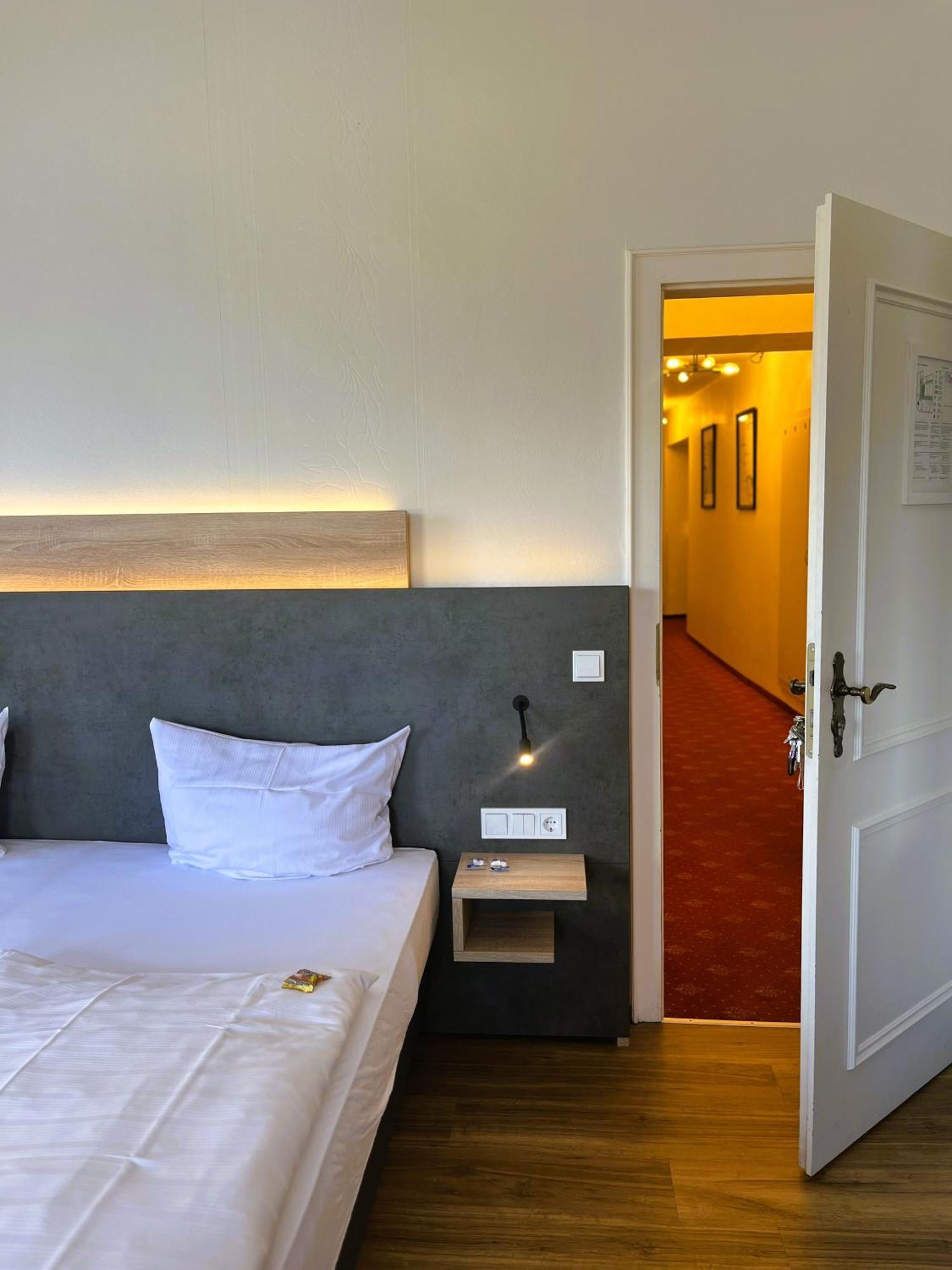 Moselhotel Roemischer Kaiser Bernkastel-Kues Eksteriør billede